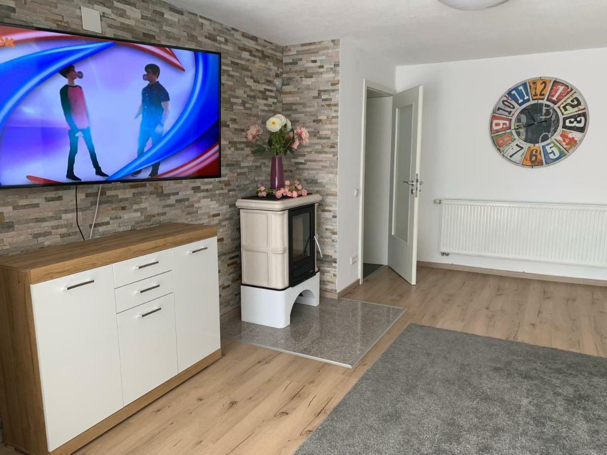 Terrassenwohnung In Estenfeld Bei Wuerzburg ภายนอก รูปภาพ