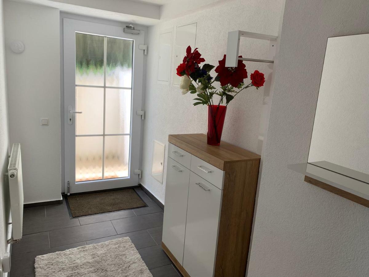Terrassenwohnung In Estenfeld Bei Wuerzburg ภายนอก รูปภาพ
