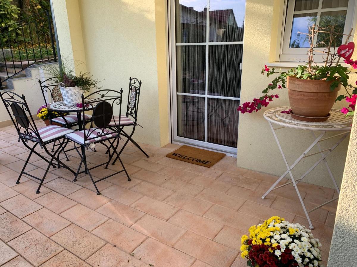 Terrassenwohnung In Estenfeld Bei Wuerzburg ภายนอก รูปภาพ