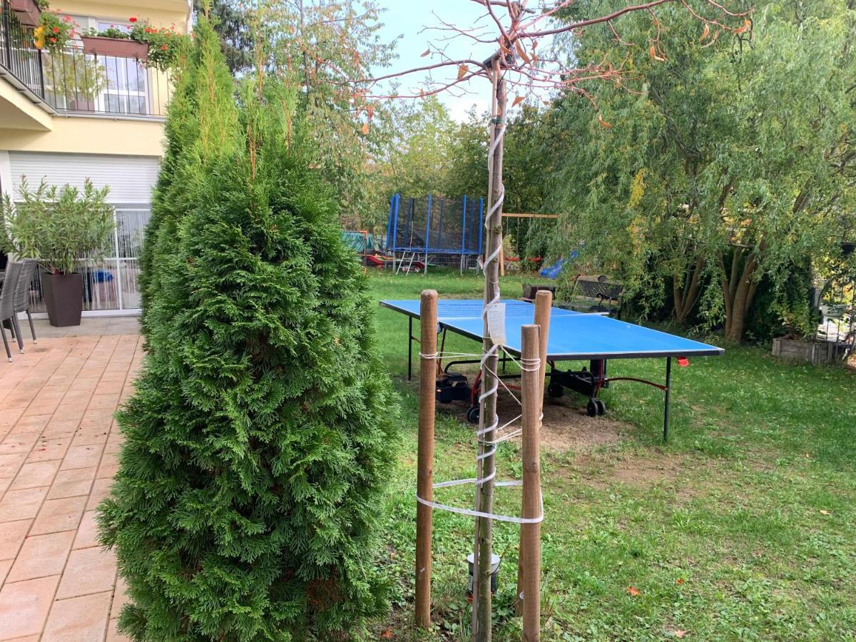 Terrassenwohnung In Estenfeld Bei Wuerzburg ภายนอก รูปภาพ