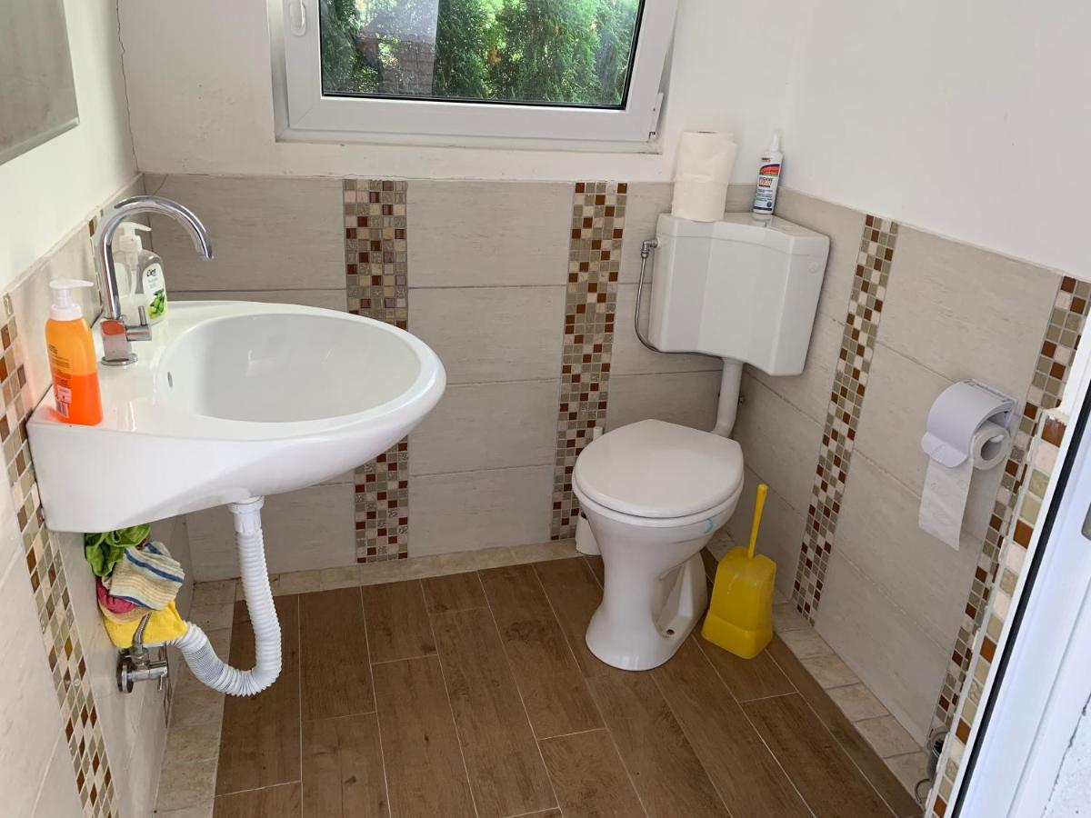 Terrassenwohnung In Estenfeld Bei Wuerzburg ภายนอก รูปภาพ
